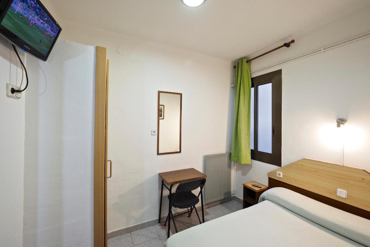 Hostal Ballestero Барселона Экстерьер фото